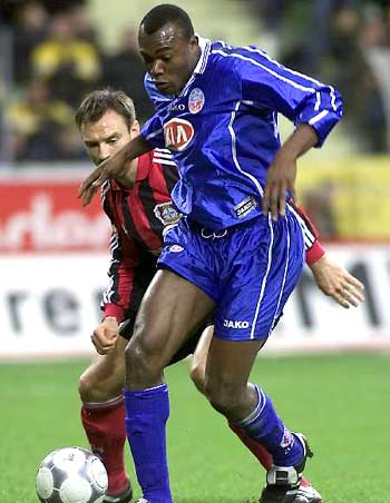 德高当年被 德高当年被